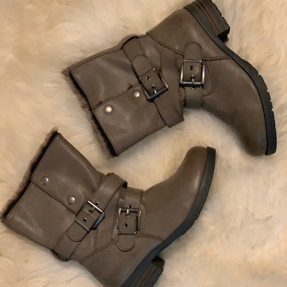 Mossimo Supply Co. fur-lined boots